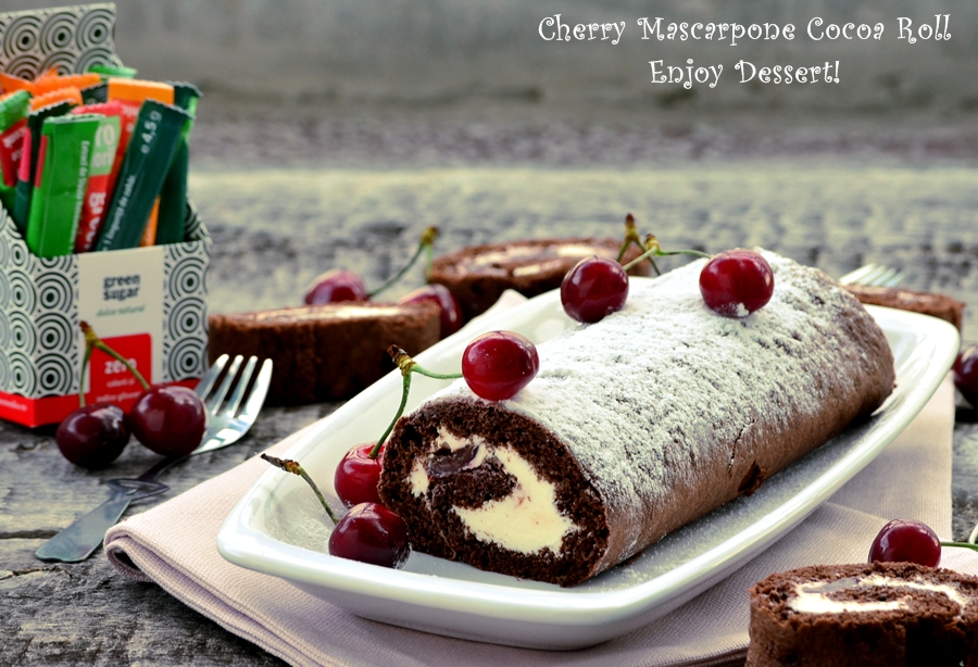Rulada de cacao cu mascarpone, iaurt si cirese