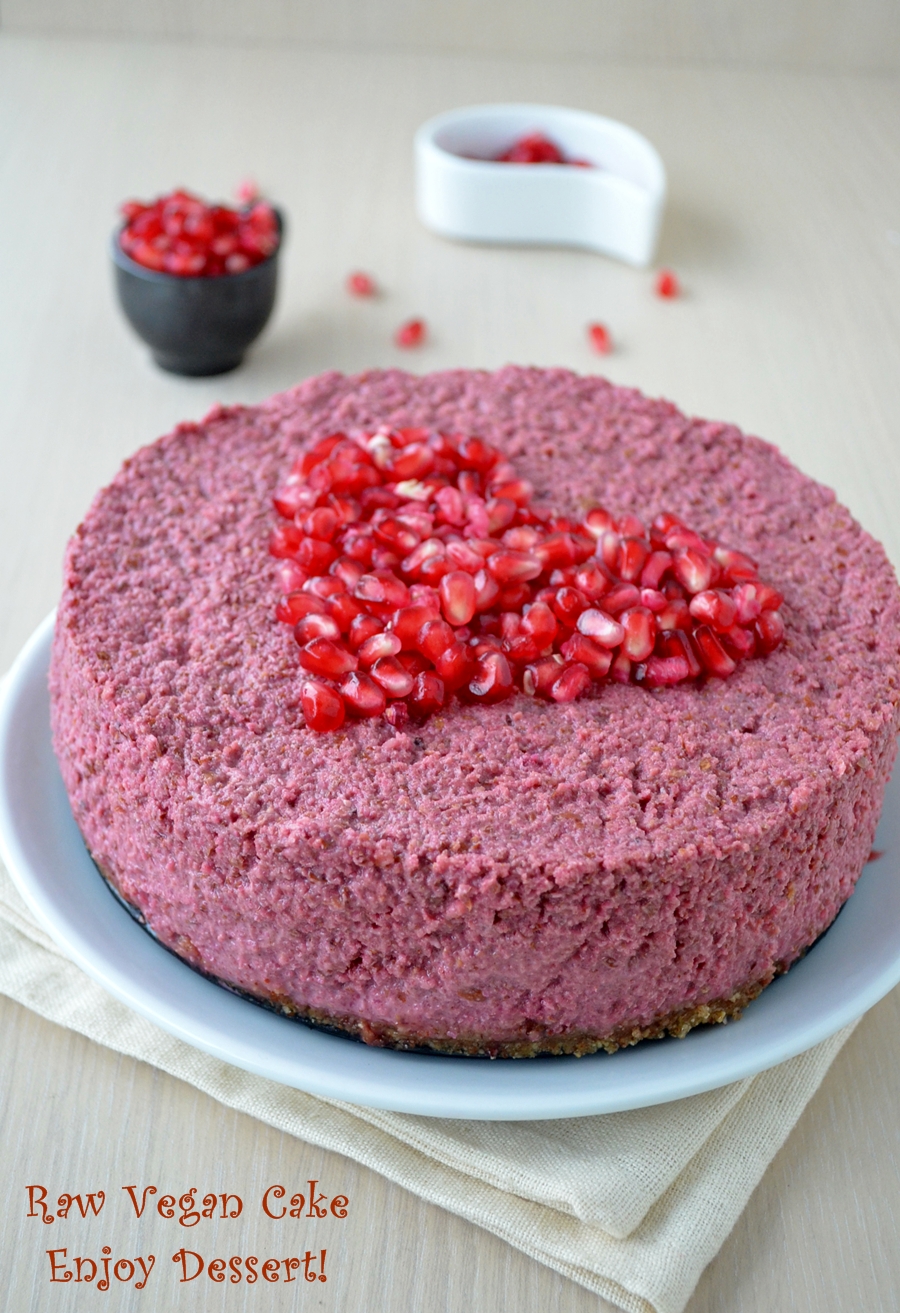 Tort cu mousse de rodie Tort cu mousse de rodie - rawvegan_3