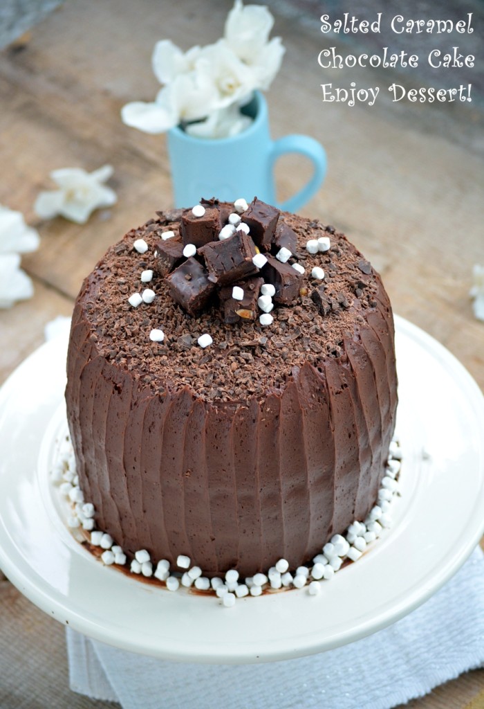 Tort de ciocolata cu caramel sarat