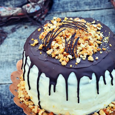 Tort de ciocolata cu crema de lapte