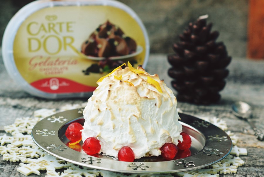 Baked Alaska cu lamaie si cirese